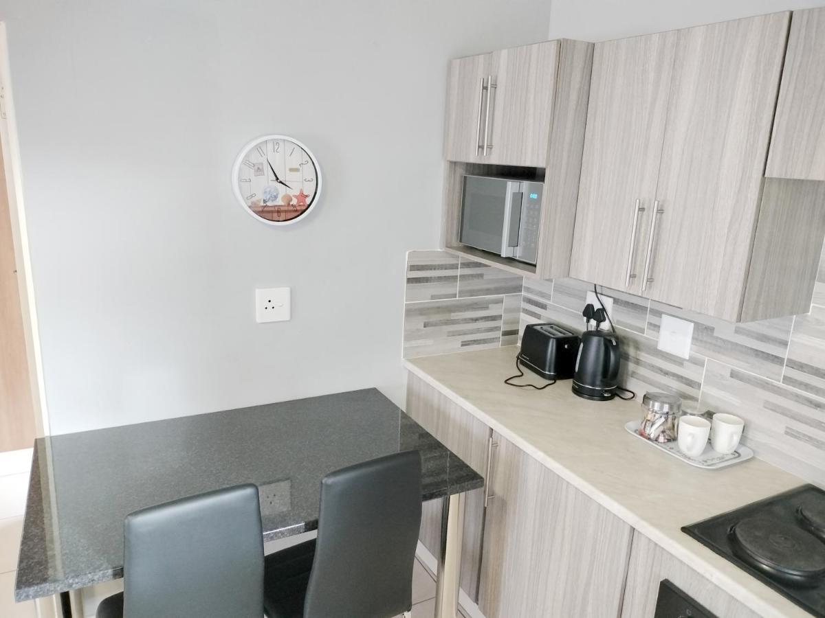 Sunrise Guesthouse Pretoria-Noord Esterno foto