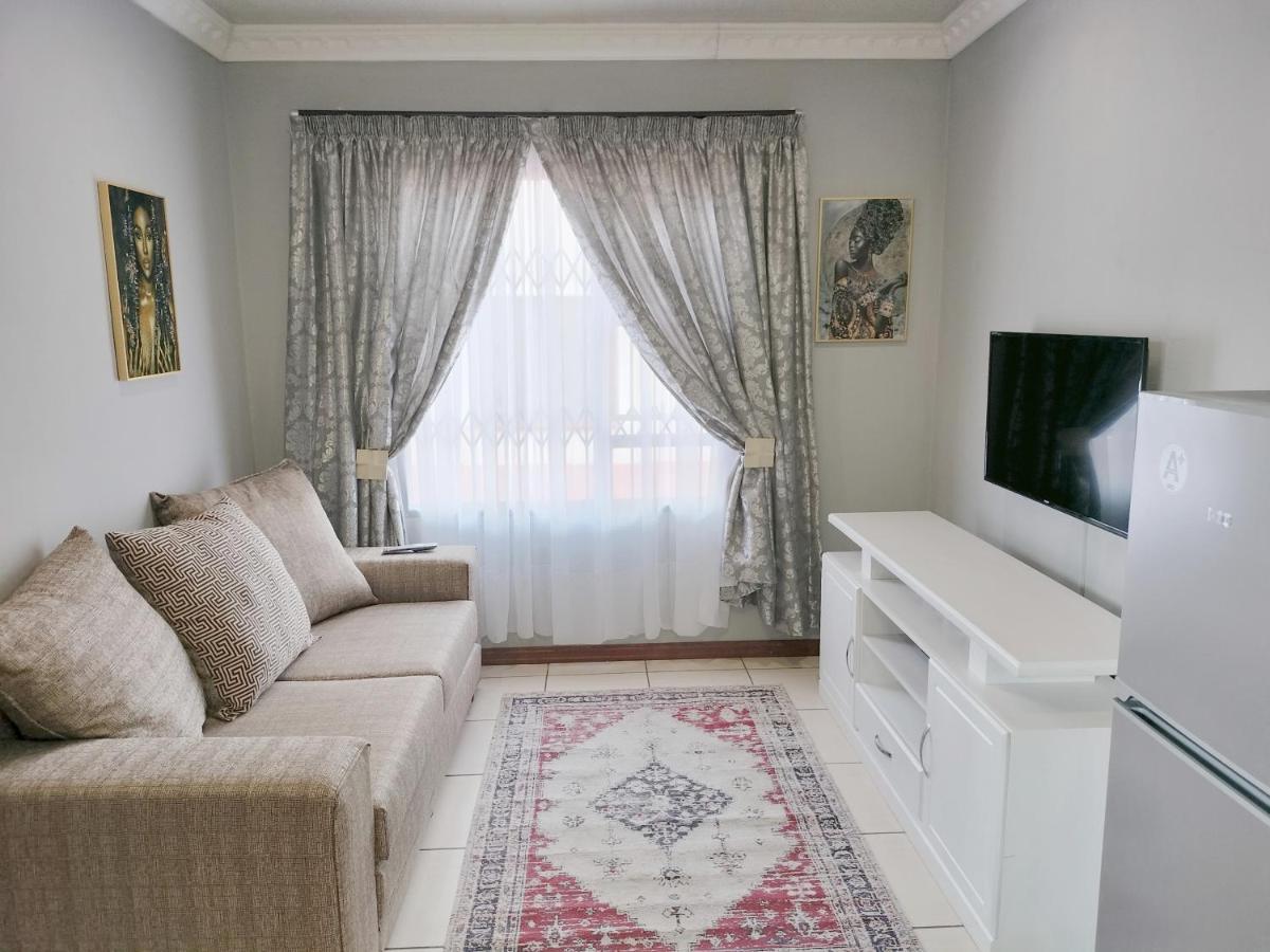 Sunrise Guesthouse Pretoria-Noord Esterno foto