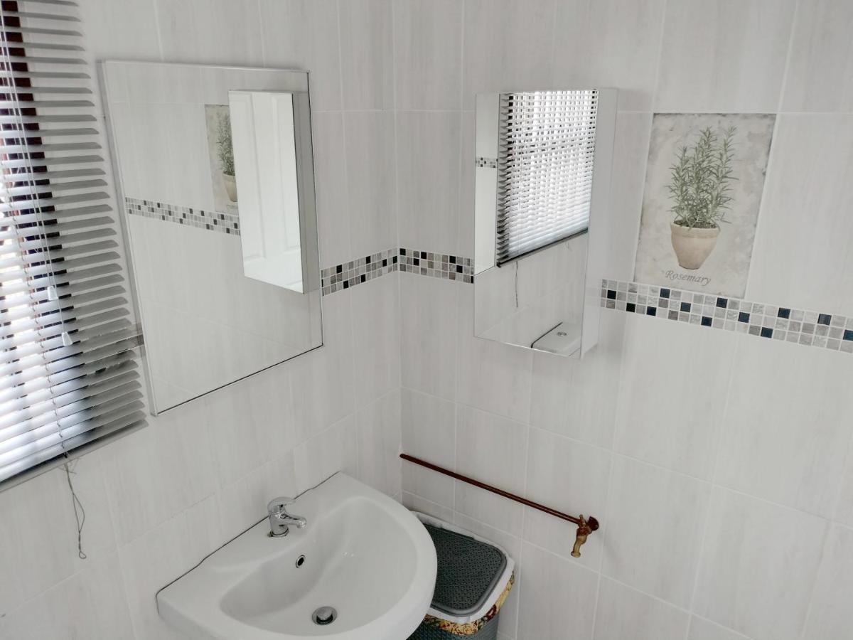 Sunrise Guesthouse Pretoria-Noord Esterno foto
